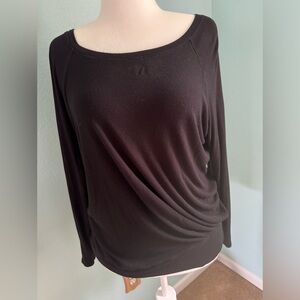 Cable and gage long sleeve t-shirt with side waist detail